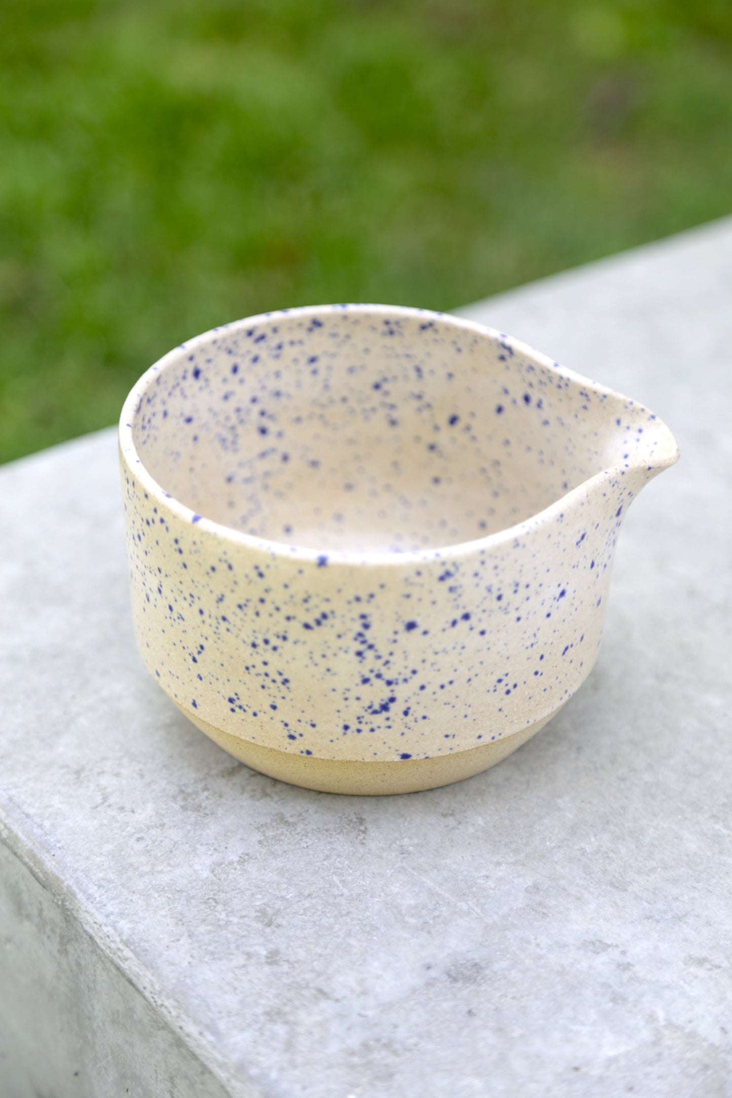 Matcha Bowl Blue Seeds