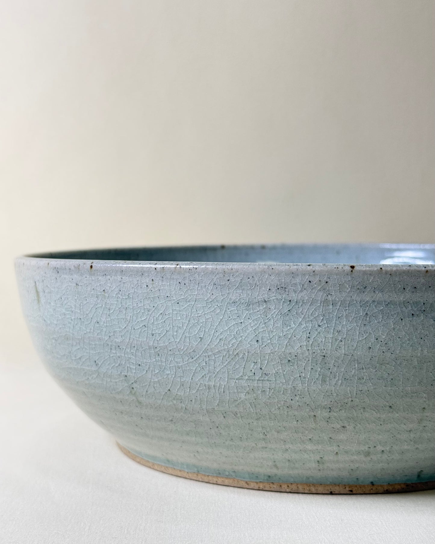 Salad Bowl in Earl Grey