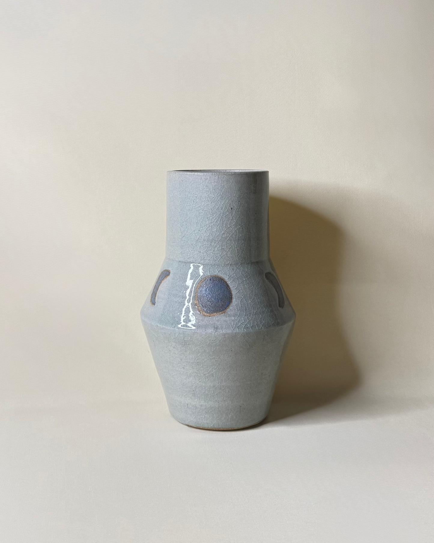Moon Phase Vase in Earl Grey
