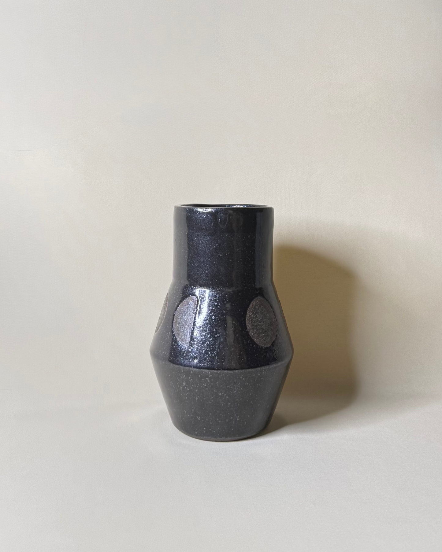 Moon Phase Vase in Charcoal Black
