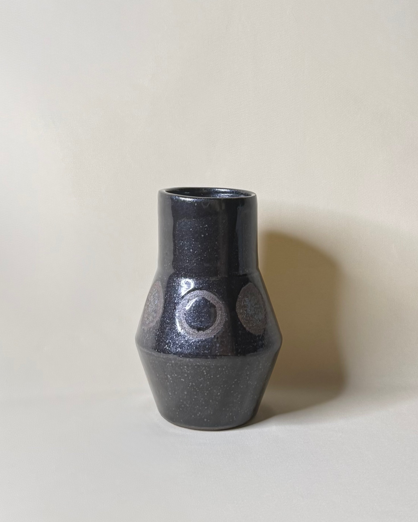 Moon Phase Vase in Charcoal Black