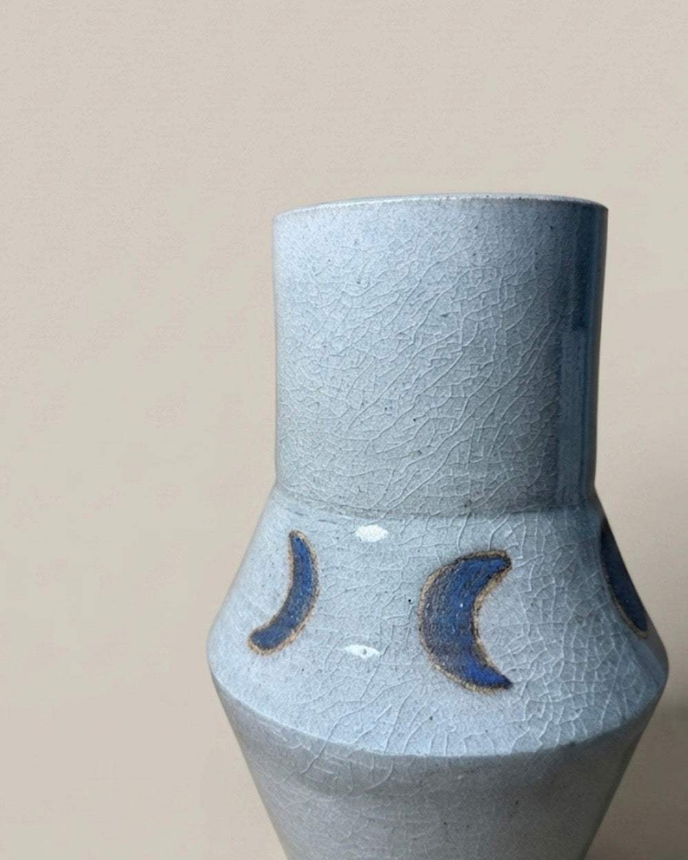 Earl Grey Vase